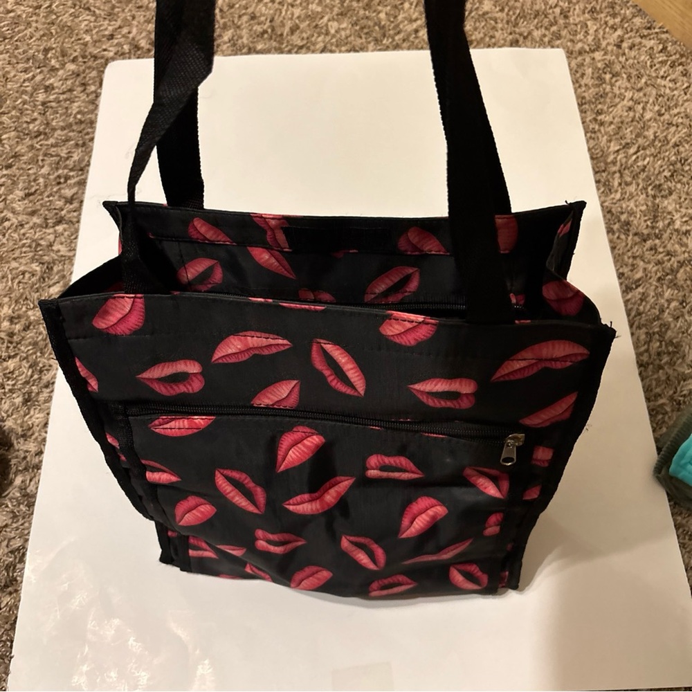 Bag Tote Unbranded Black Red Lips & Coin Purse- good travel hygiene/accessories